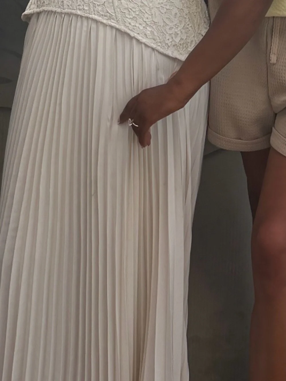 Elegant Ivory Pleated Corset Gown - Picture 2 of 8